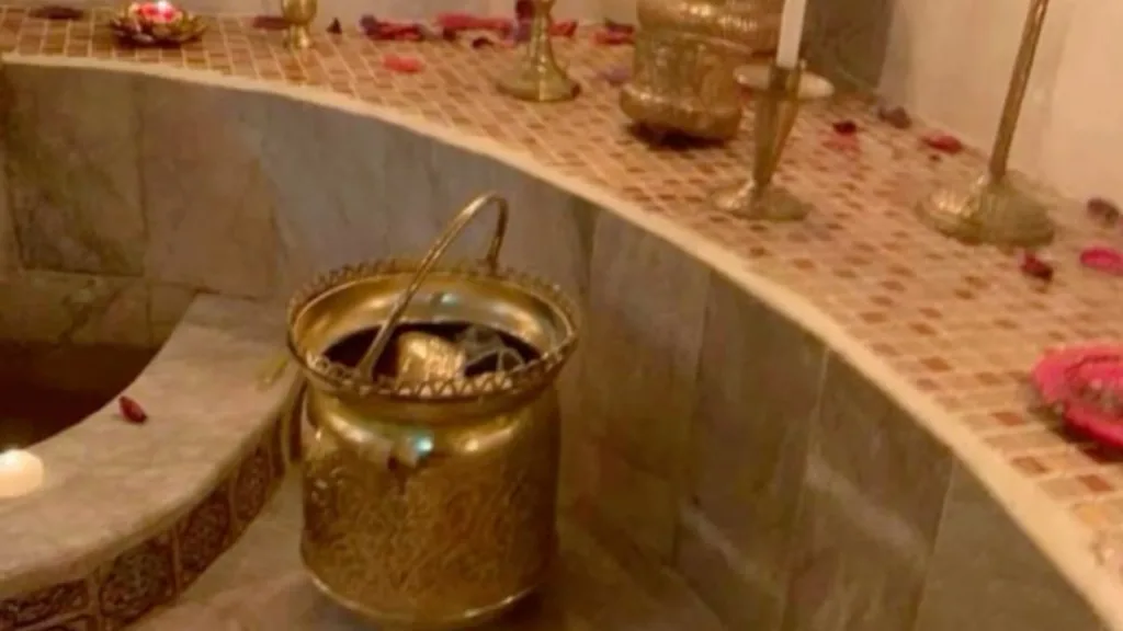 Scrub Away the Stress: Mental Clarity Through Physical Cleansing